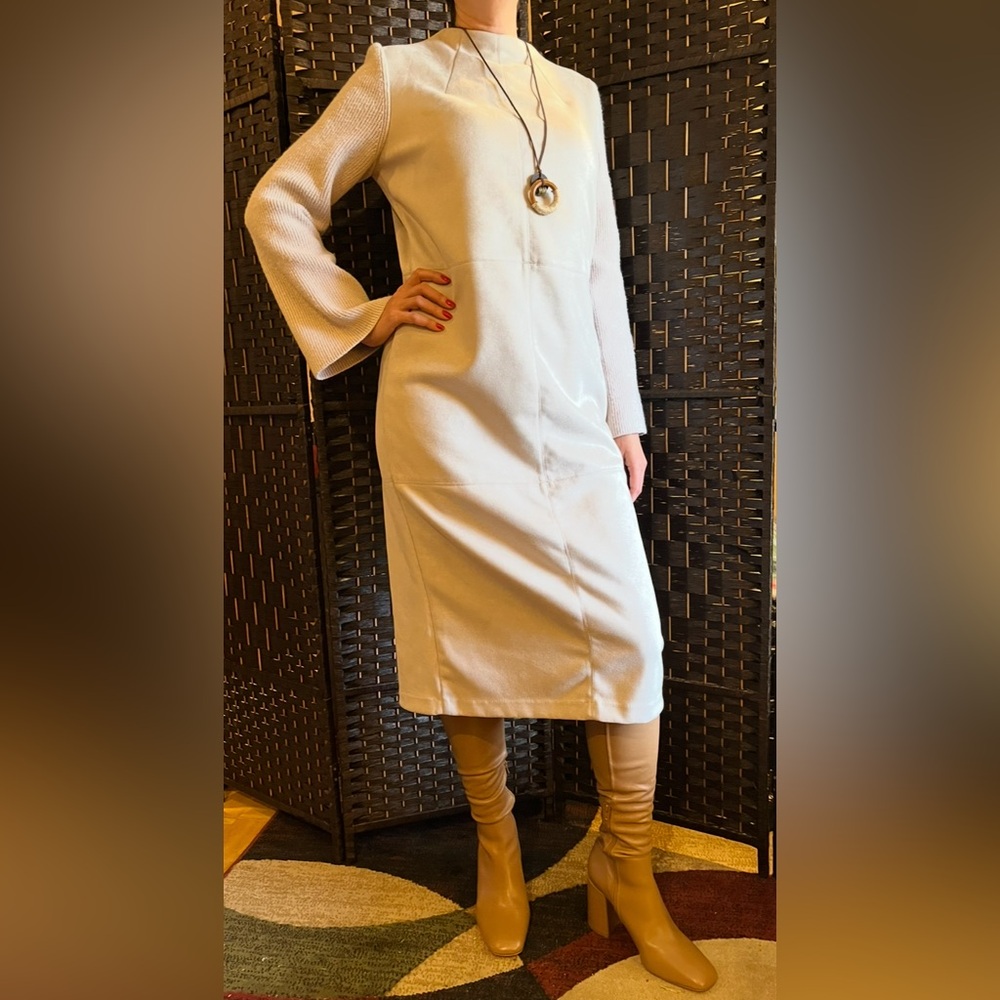 Ann Taylor faux suede dress w/knit bell sleeves. Cream. Office, semi-formal. M - Picture 2 of 14